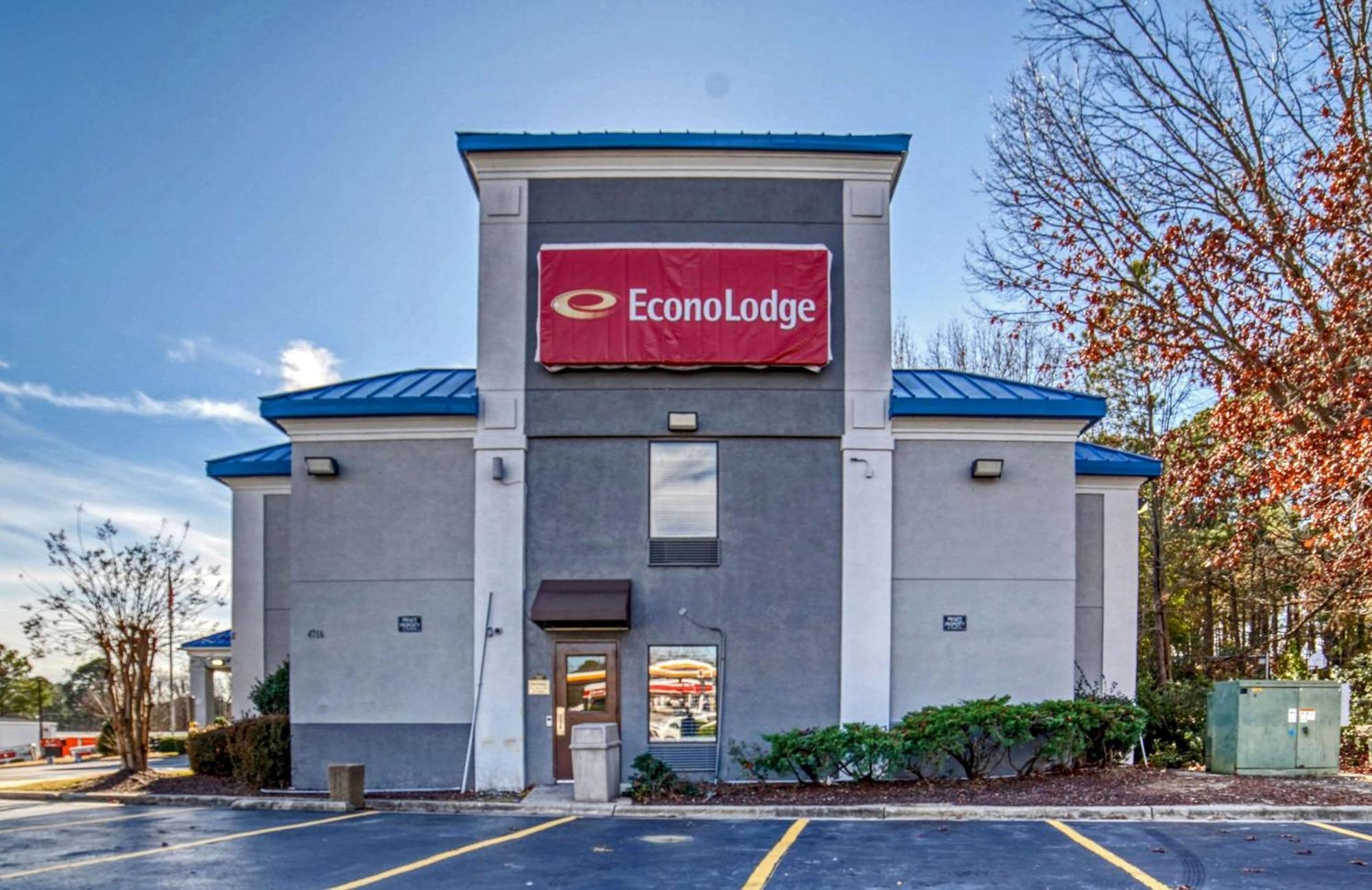 Econo Lodge Raleigh Bagian luar foto